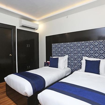 Hotel Pearl Blue Agra  Ngoại thất bức ảnh