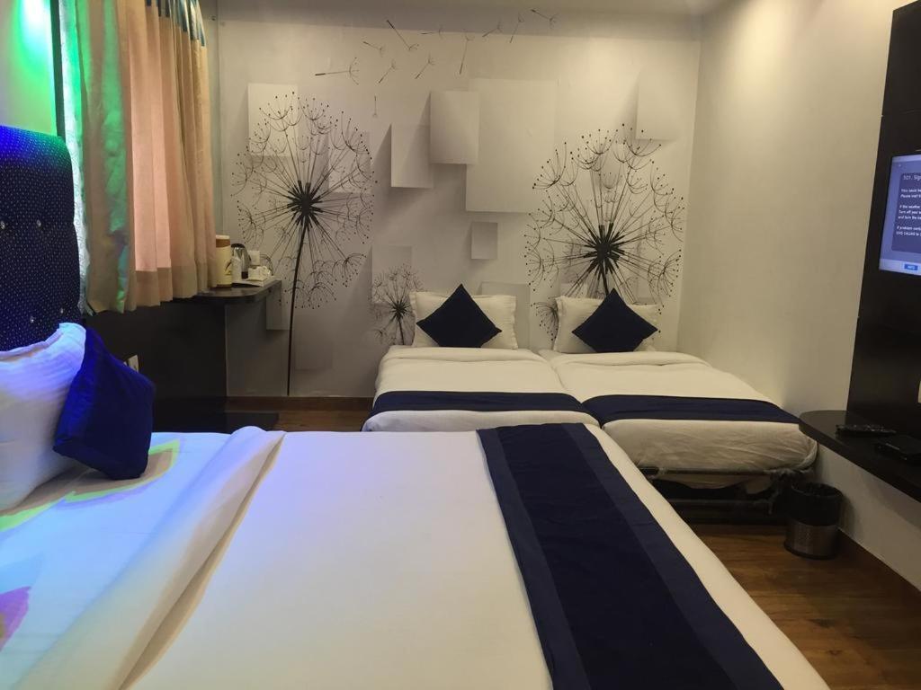 Hotel Pearl Blue Agra  Ngoại thất bức ảnh